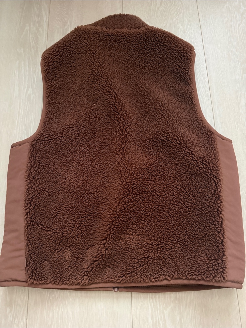 TNA Aritzia Teddy Polar Vest in Brown - Picture 10 of 10